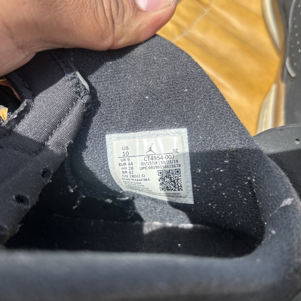 Air Jordan Retro 6 DMP 2020 Black/Gold Size 10 - Picture 6 of 8